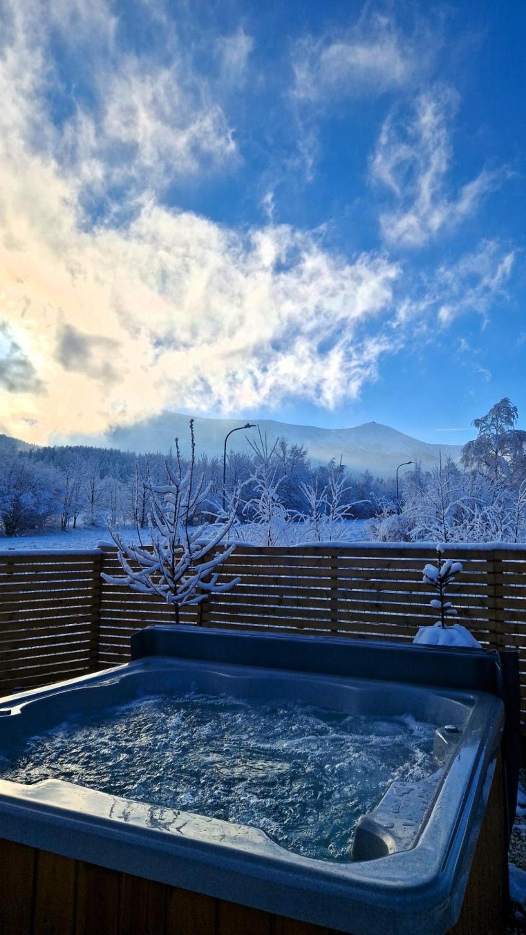 Widokowo - Domki Z Widokiem Na Sniezke Z Jacuzzi I Sauna Karpacz Kültér fotó